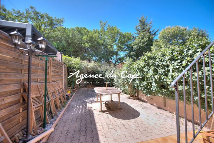 Image No.3-Maison de 4 chambres à vendre à Fréjus