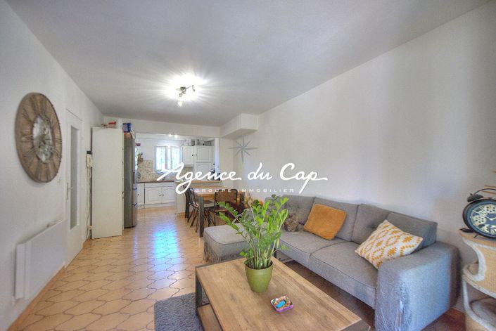 Image No.4-Maison de 4 chambres à vendre à Fréjus