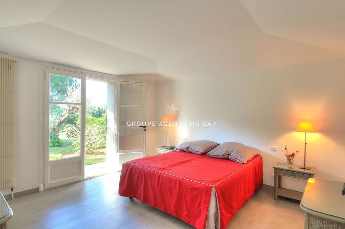 Image No.12-Propriété de 4 chambres à vendre à Saint-Raphael