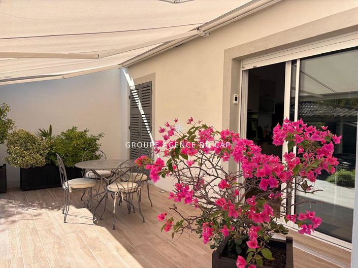 Image No.9-Propriété de 4 chambres à vendre à Saint-Raphael