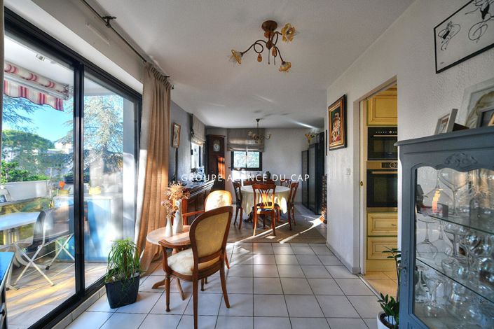 Image No.10-Appartement de 3 chambres à vendre à Saint-Raphael