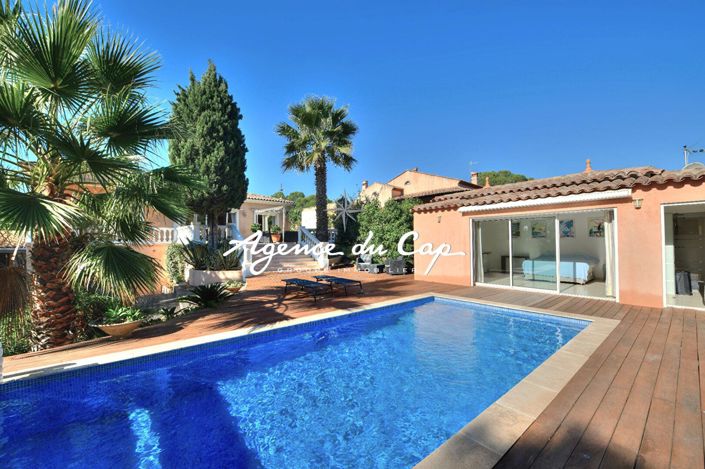 Image No.15-4 Bed Property for sale