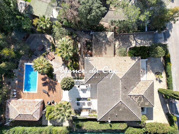 Image No.3-4 Bed Property for sale