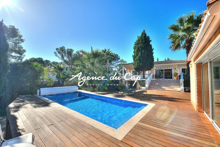 Image No.4-Propriété de 4 chambres à vendre à Saint-Raphael