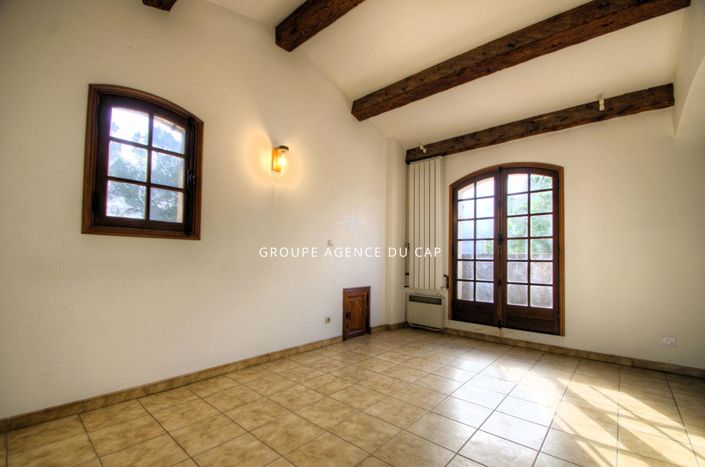 Image No.7-4 Bed House for sale