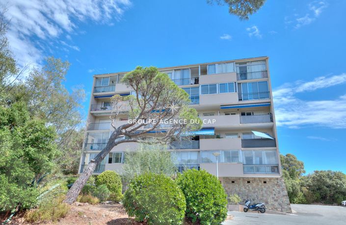 Image No.2-Appartement de 2 chambres à vendre à Saint-Raphael