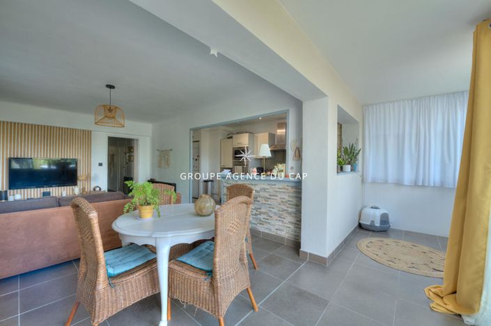 Image No.4-Appartement de 2 chambres à vendre à Saint-Raphael