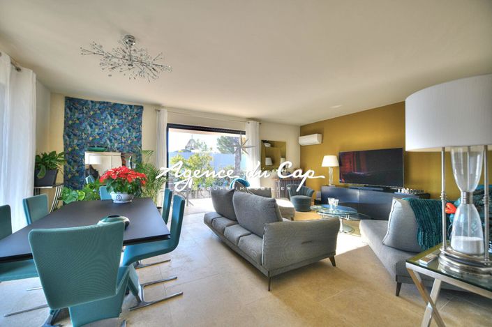 Image No.4-4 Bed House for sale