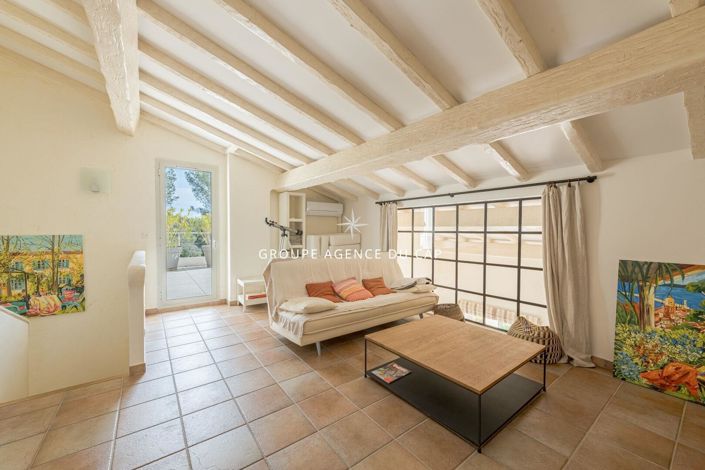 Image No.9-4 Bed House for sale