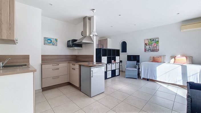 Image No.18-Propriété de 4 chambres à vendre à Fréjus