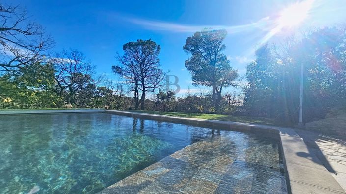 Image No.3-Propriété de 4 chambres à vendre à Fréjus