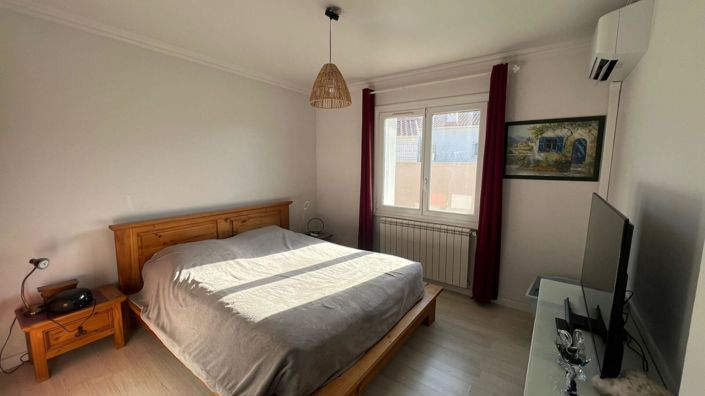 Image No.8-3 Bed House for sale