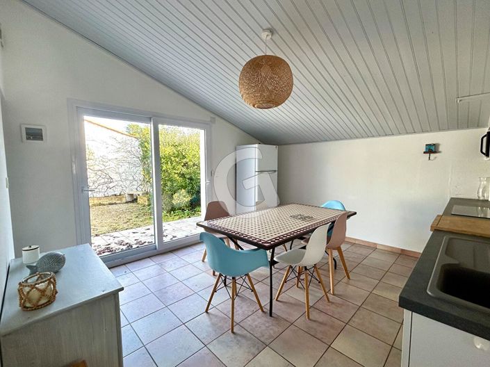 Image No.4-2 Bed House for sale