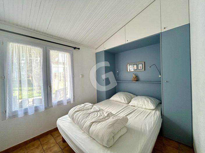 Image No.6-2 Bed House for sale