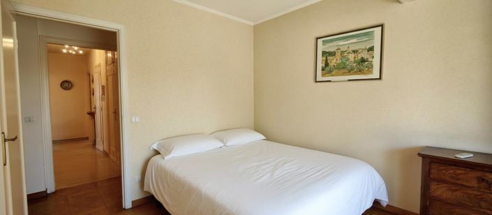 Image No.9-3 Bed Apartment for sale