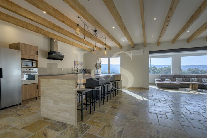 Image No.10-7 Bed House for sale