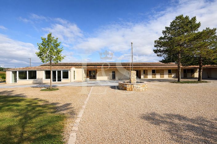 Image No.4-7 Bed House for sale