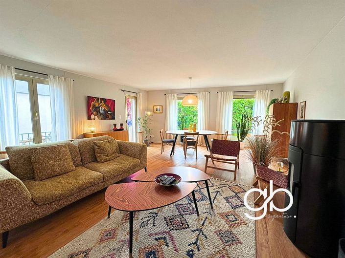 Image No.11-5 Bed House for sale