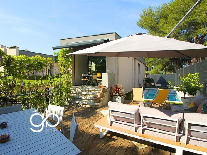 Image No.2-5 Bed House for sale