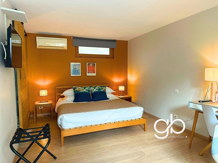 Image No.27-5 Bed House for sale