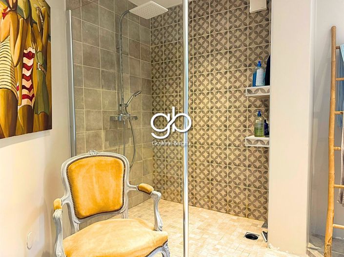 Image No.36-5 Bed House for sale