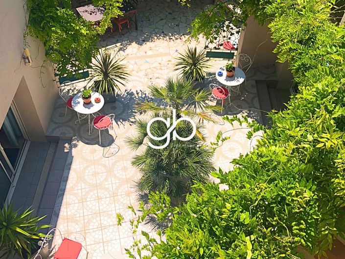 Image No.4-5 Bed House for sale