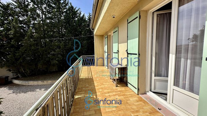 Image No.10-6 Bed House for sale