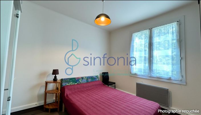 Image No.17-6 Bed House for sale