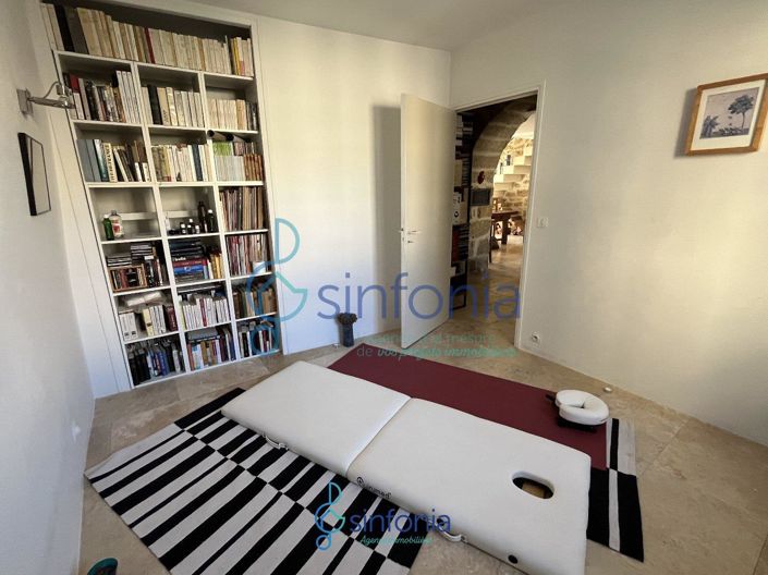 Image No.12-4 Bed House for sale