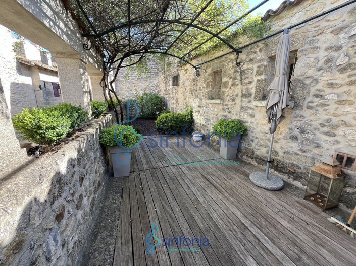 Image No.18-4 Bed House for sale