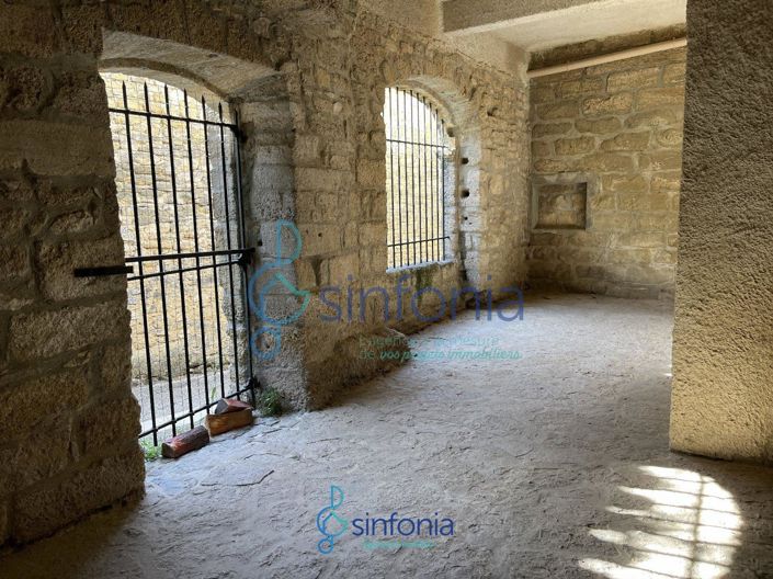 Image No.21-4 Bed House for sale