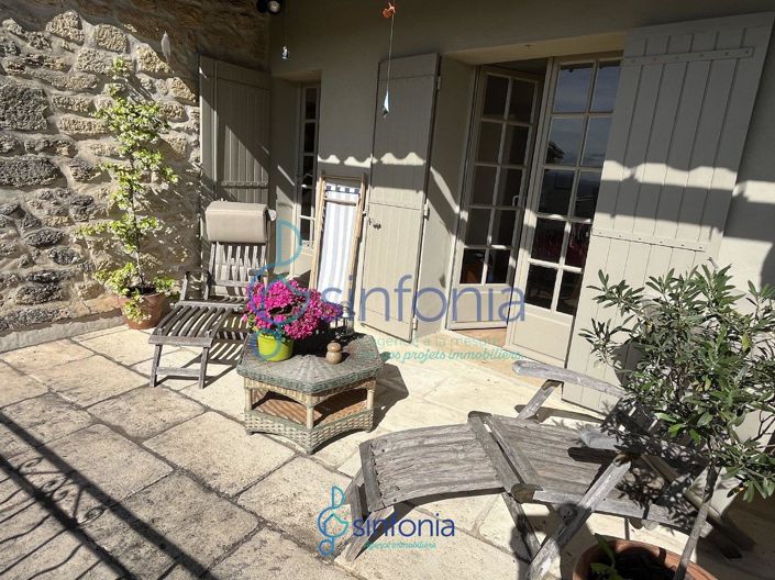 Image No.6-4 Bed House for sale