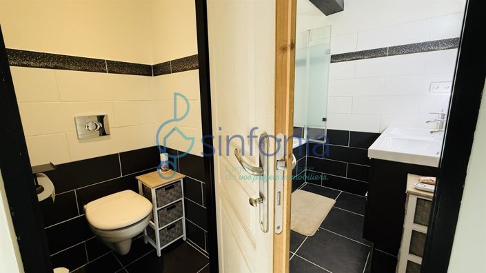 Image No.11-3 Bed House for sale