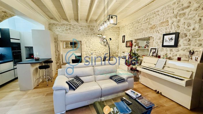 Image No.2-3 Bed House for sale