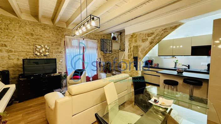 Image No.6-3 Bed House for sale