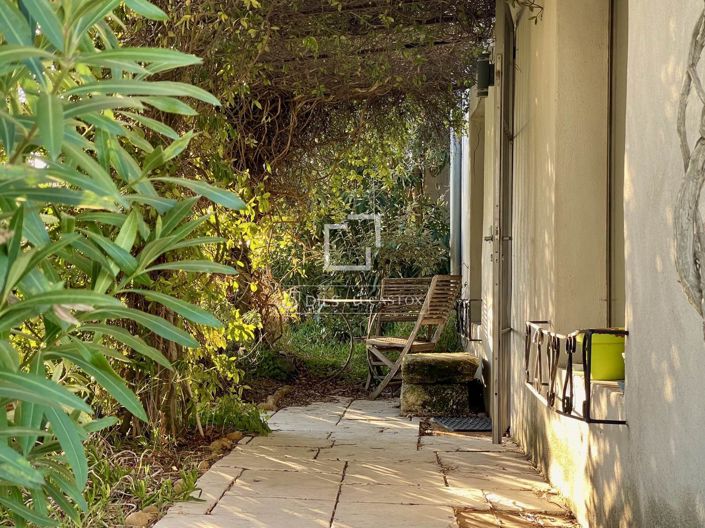 Image No.33-6 Bed House for sale