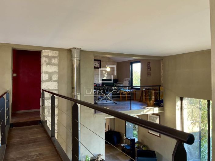 Image No.44-6 Bed House for sale