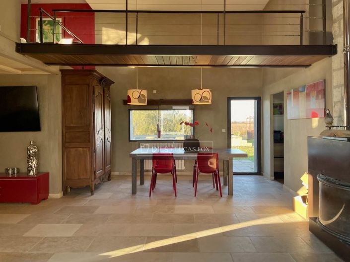 Image No.6-6 Bed House for sale