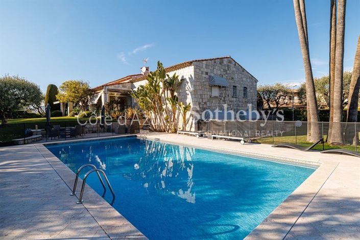 Image No.2-5 Bed Property for sale