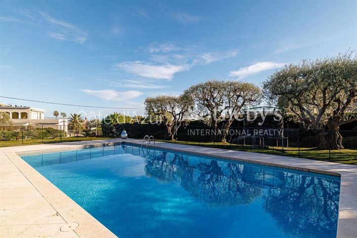 Image No.3-5 Bed Property for sale