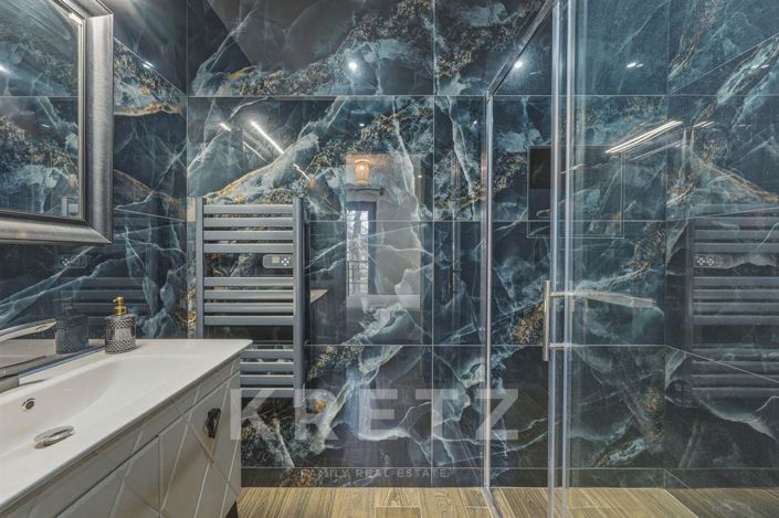 Image No.11-4 Bed House for sale