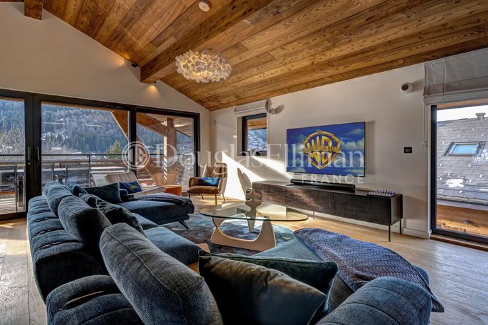 Image No.6-6 Bed House for sale