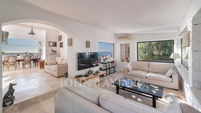 Image No.12-4 Bed House for sale