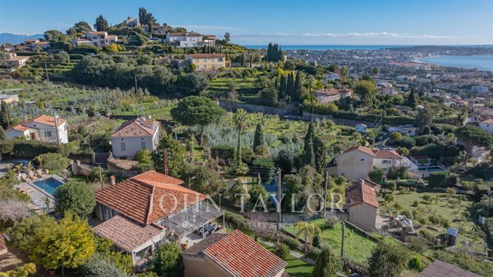 Image No.2-4 Bed House for sale