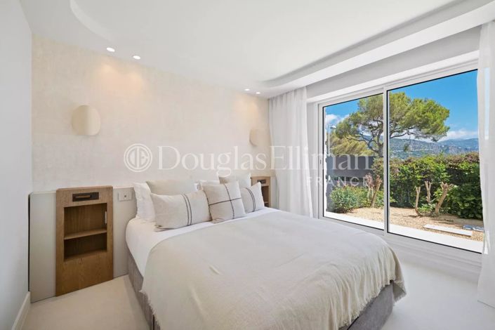 Image No.11-4 Bed House for sale