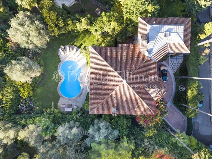 Image No.18-6 Bed House for sale