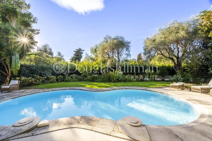 Image No.4-6 Bed House for sale