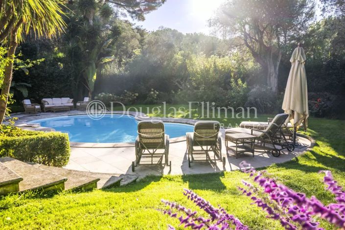 Image No.5-6 Bed House for sale