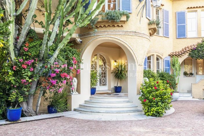 Image No.6-6 Bed House for sale