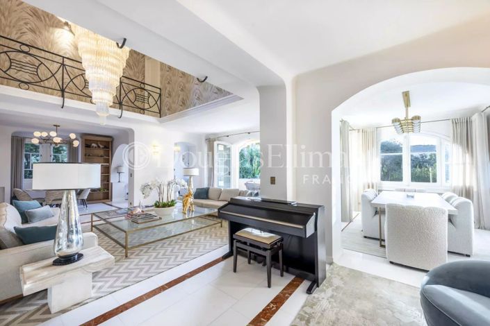 Image No.9-6 Bed House for sale